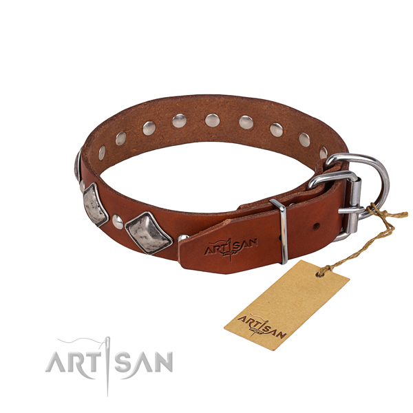 Long-wearing leather dog collar with non-rusting fittings