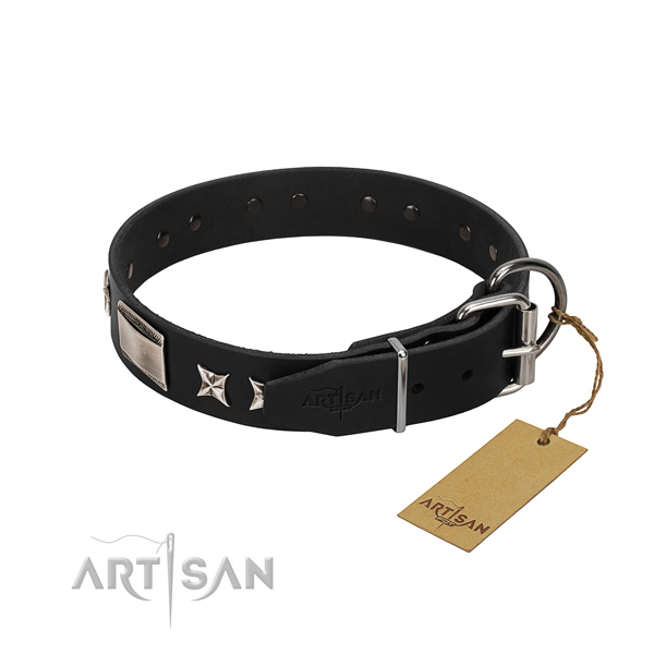 High quality genuine leather dog collar with strong traditional buckle